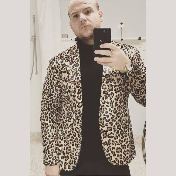 Meet your Posher, Christopher - Picture 1 of 1